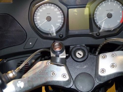 Zásuvka BMW R1200RT s držákem