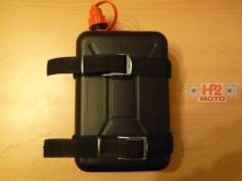 2 litrový kanystr s držákem nerez (1)