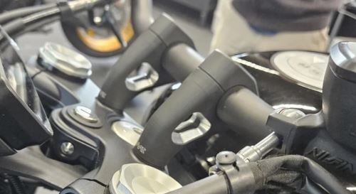 Zvýšení řídítek o 30 mm nahoru a 20 mm dozadu BMW R12, R12 NineT