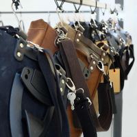 Plátěná boční brašna Unitgarage 10-14 L (6)