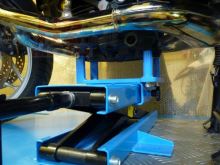 Motocyklový dílenský zvedák BMW